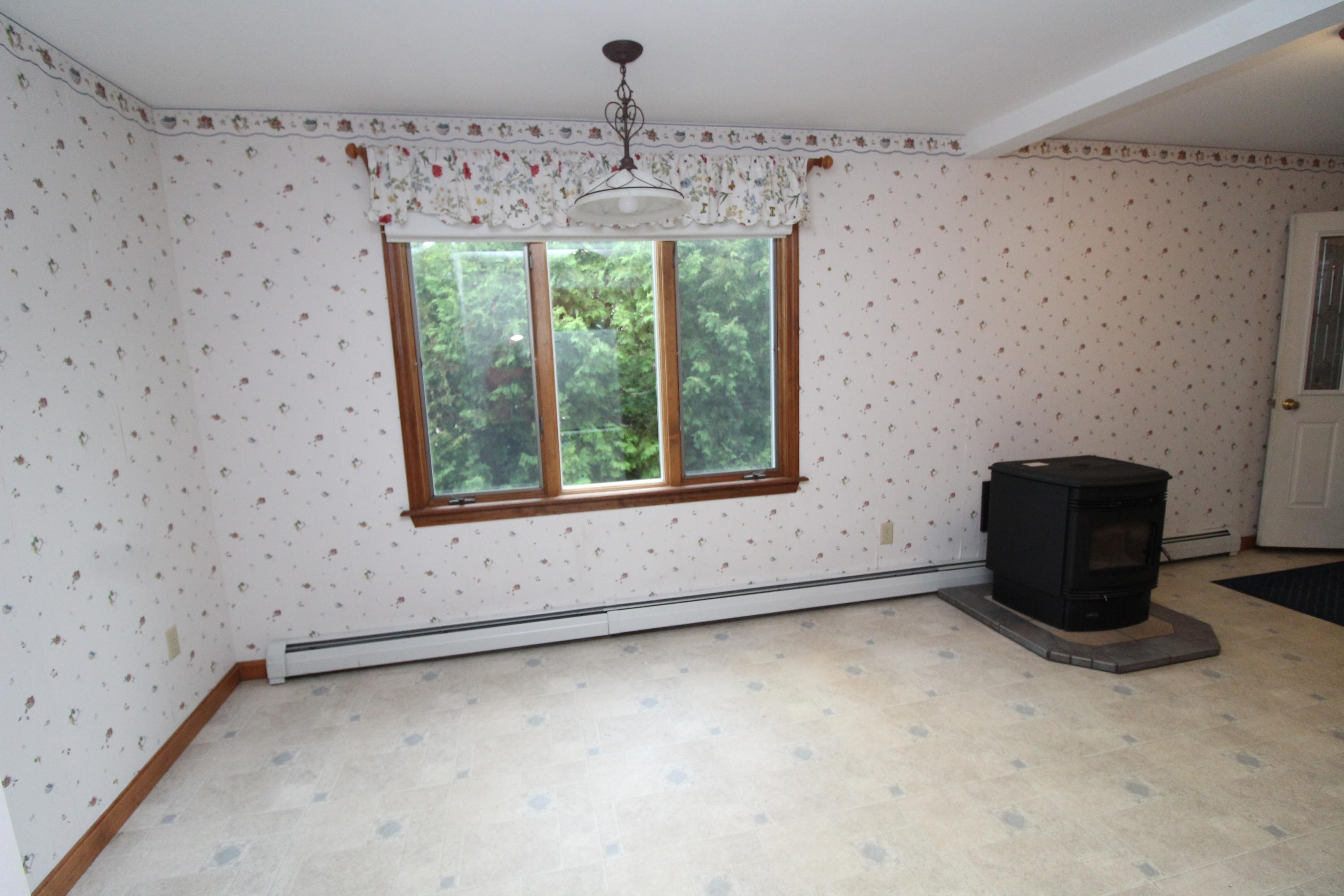 117 Crestmont Road Bangor, ME 04401 - Photo 11 of 44 IMG_0016