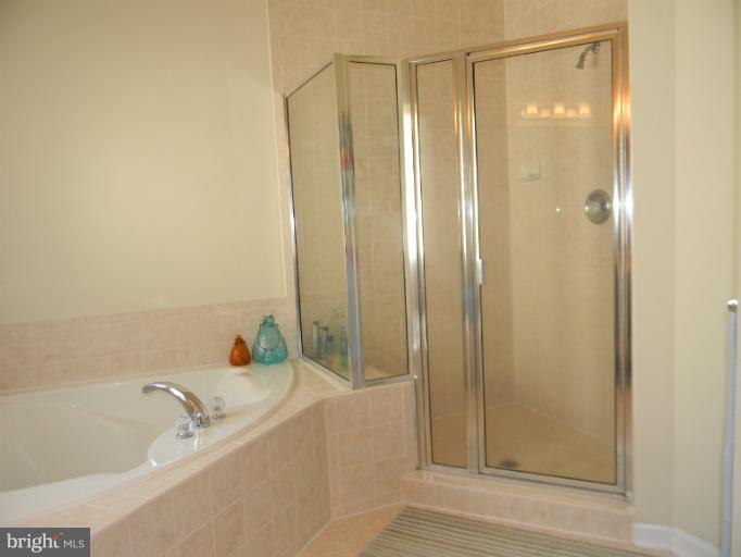 4 Rivers Edge Terrace Indian Head, MD 20640 - Photo 3 of 27 Bath (Master)