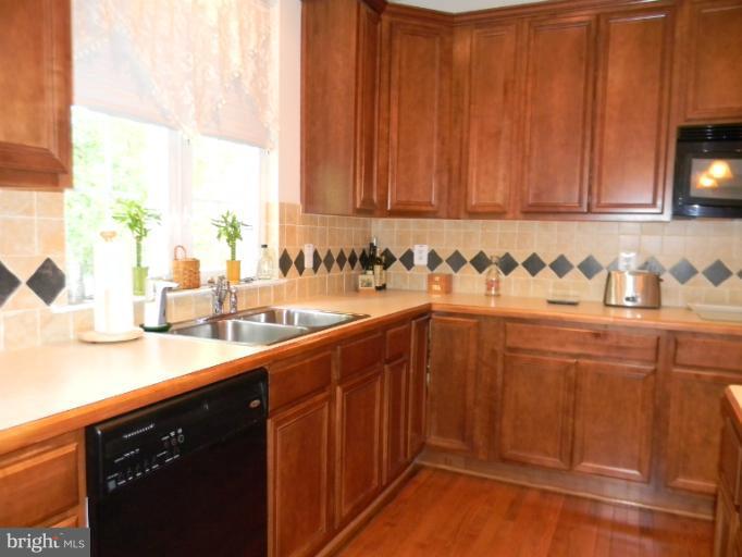 4 Rivers Edge Terrace Indian Head, MD 20640 - Photo 10 of 27 Kitchen
