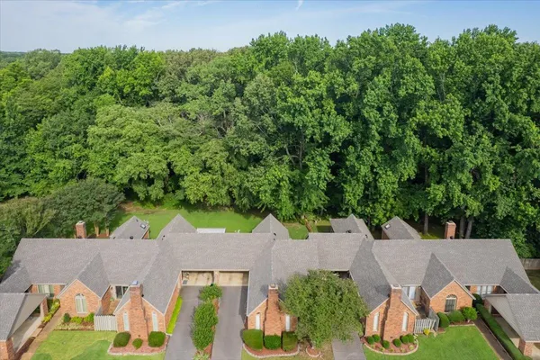 $265,000 | 1841 Park Trail Drive, Unit 1841, Germantown, TN 38139