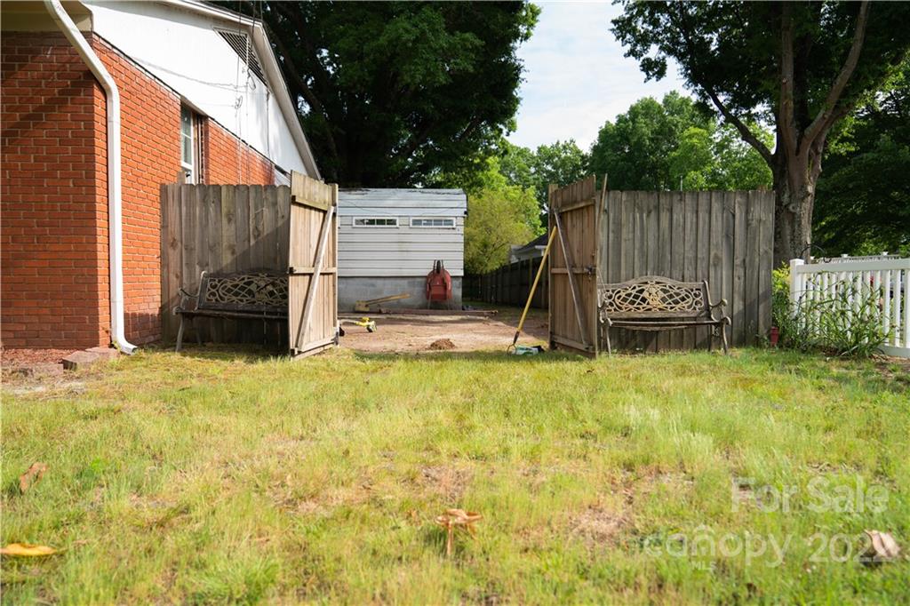 702 Eddleman Road Kannapolis, NC 28083 - Photo 11 of 24 Gallery Image 11