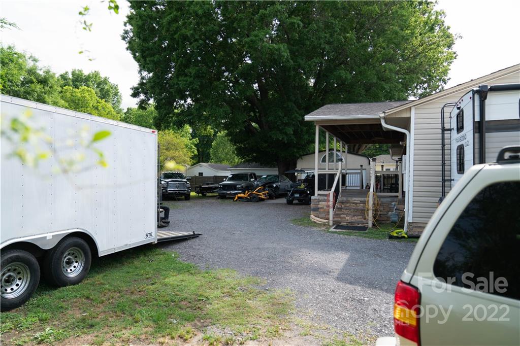 702 Eddleman Road Kannapolis, NC 28083 - Photo 5 of 24 Gallery Image 5