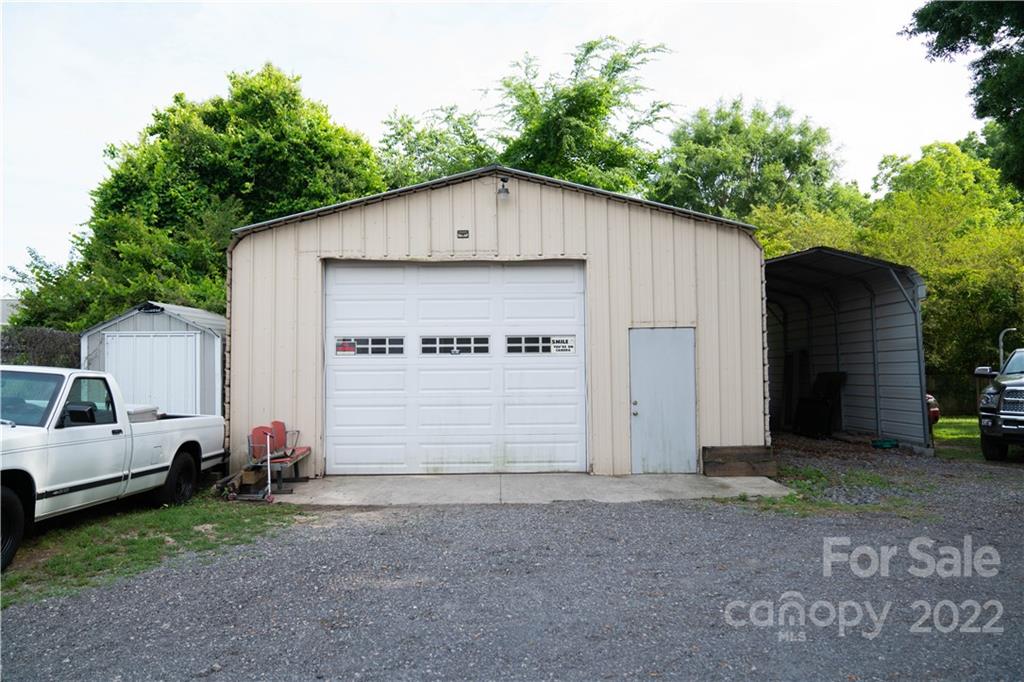 702 Eddleman Road Kannapolis, NC 28083 - Photo 6 of 24 Gallery Image 6