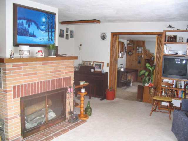 322 Nicholson Road Elk, WA 99009 - Photo 2 of 8