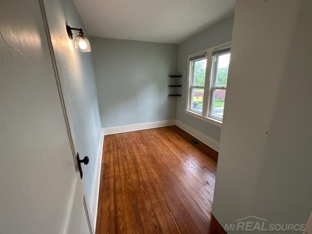 299 Morton Street Romeo, MI 48065 - Photo 15 of 24 50145021-72f0e452-b720-4d25-a45c-54226f6ccd8b.JPG