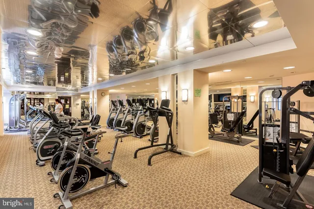 $2,100 | 11710 Old Georgetown Road, Unit 1206, North Bethesda, MD 20852