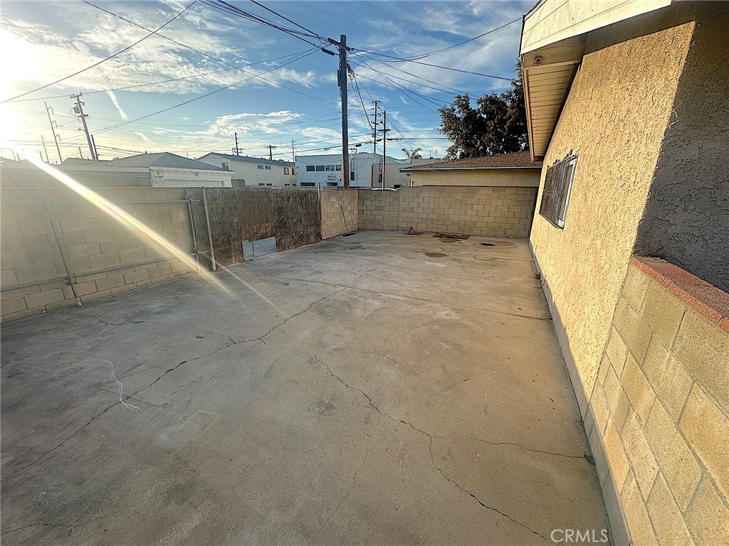 11431 Ramona Avenue Hawthorne, CA 90250 - Photo 17 of 19