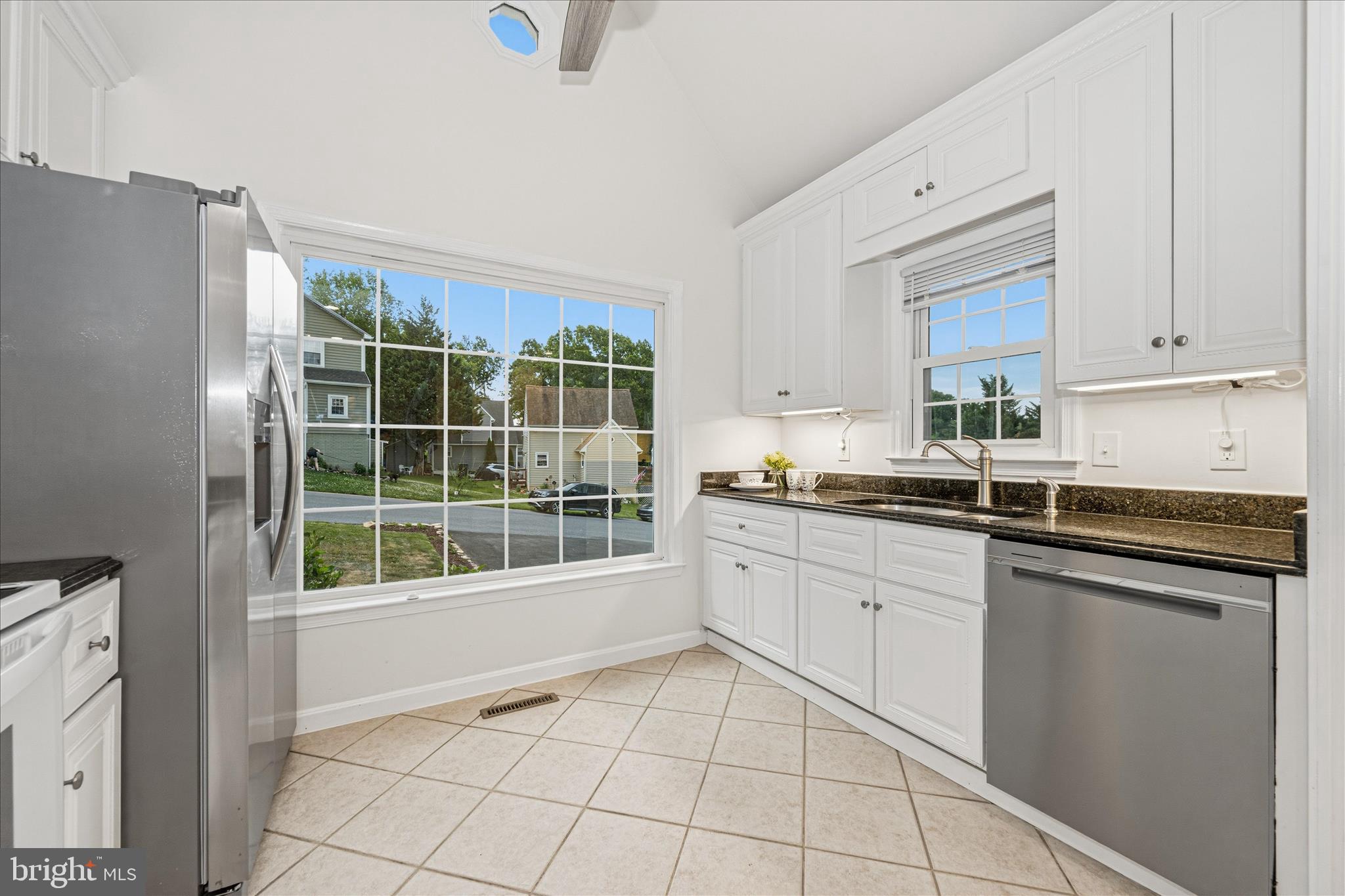 6596 East Lakeridge Road New Market, MD 21774 - Photo 34 of 131 Kitchen