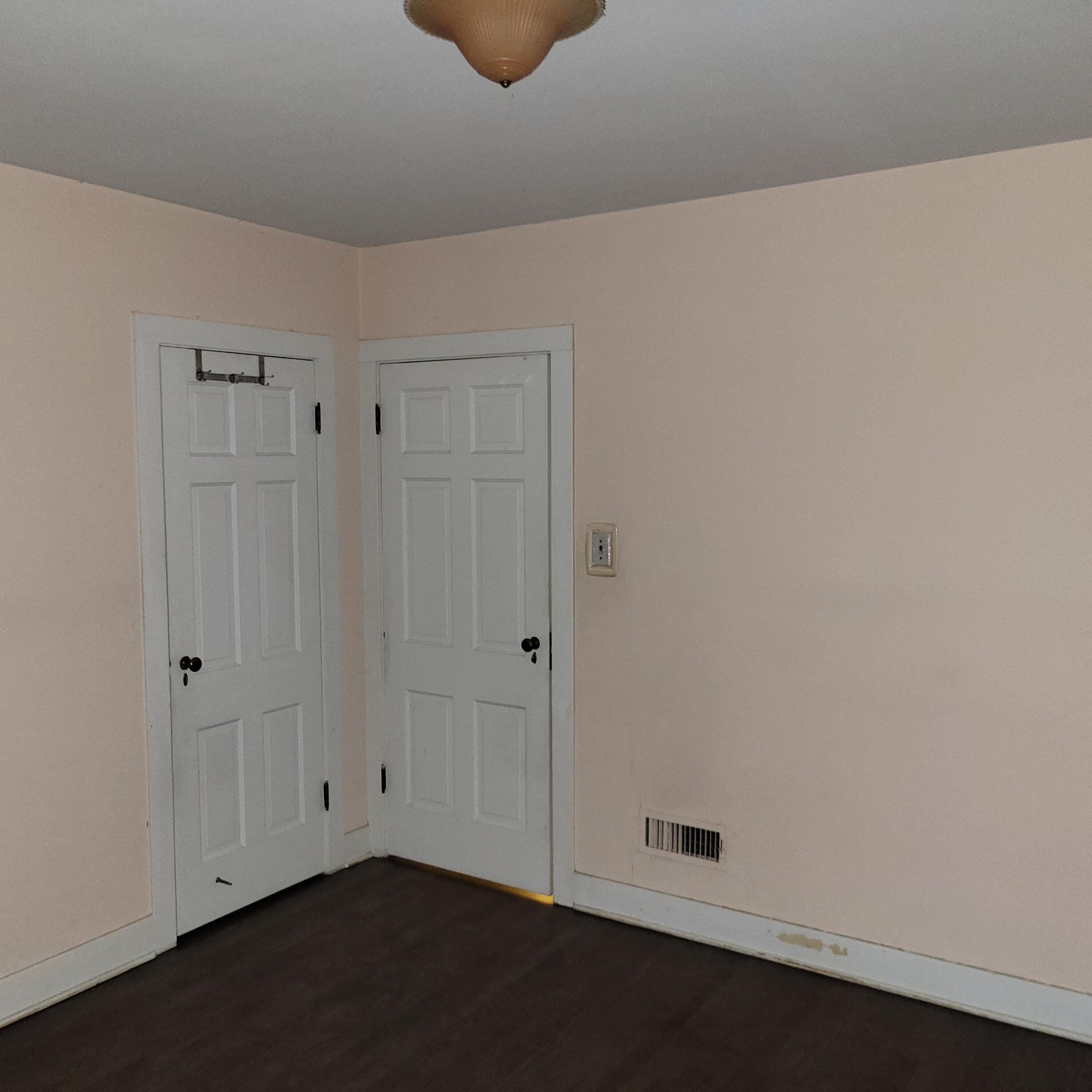 1949 Lake Avenue Whiting, IN 46394 - Photo 16 of 29 3000x3000