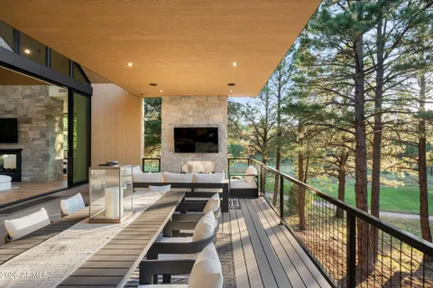 $7,295,000 | 2911 South Solitaires Canyon Drive, Flagstaff, AZ 86005