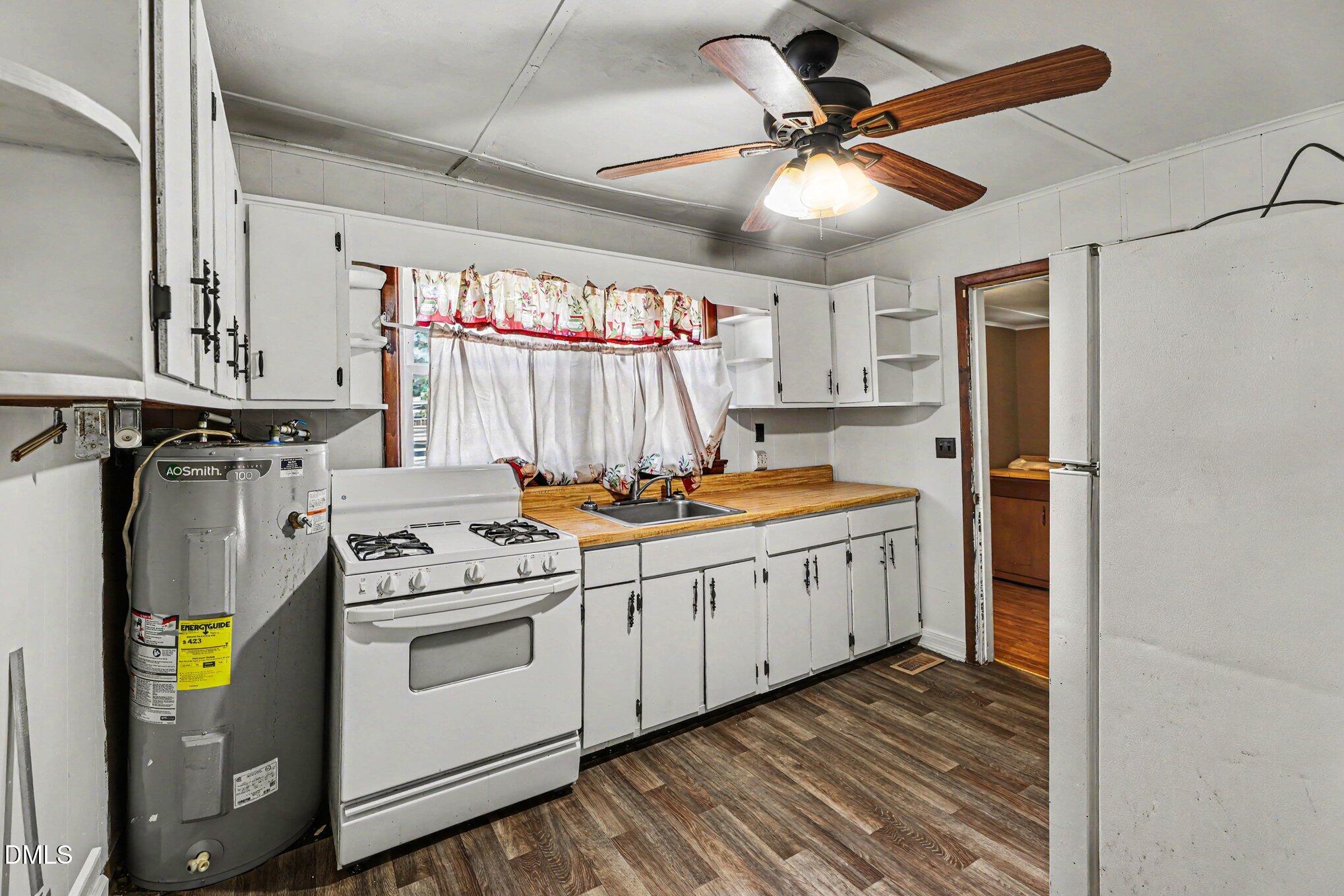 3566 Sanderosa Road Fayetteville, NC 28312 - Photo 13 of 39