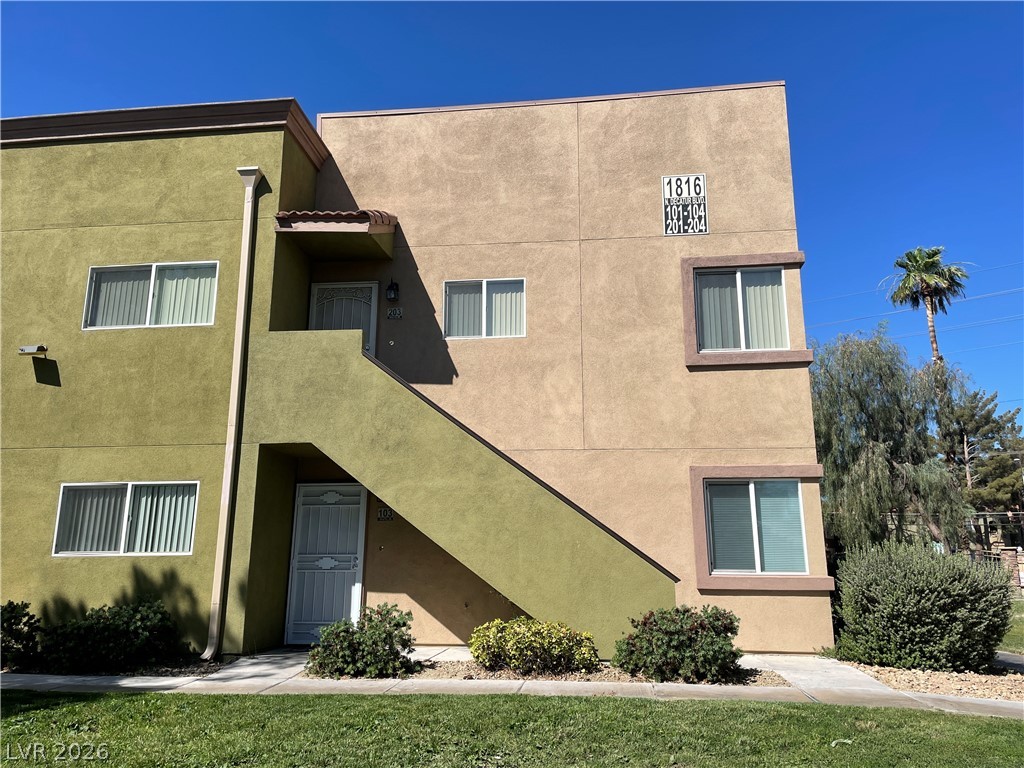 1816 North Decatur Boulevard, Unit 103 Las Vegas, NV 89108 - Photo 2 of 18