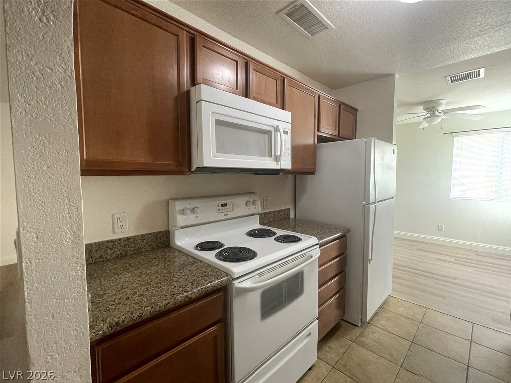 1816 North Decatur Boulevard, Unit 103 Las Vegas, NV 89108 - Photo 3 of 18