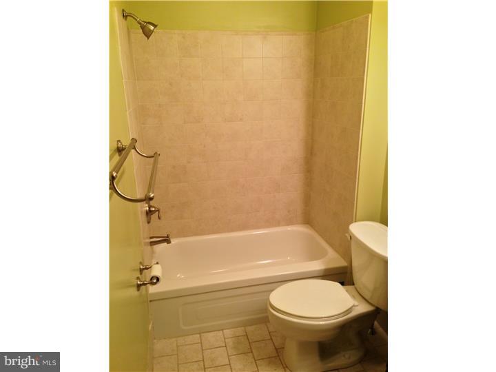 227 Righter Street Philadelphia, PA 19128 - Photo 15 of 24 Bathroom
