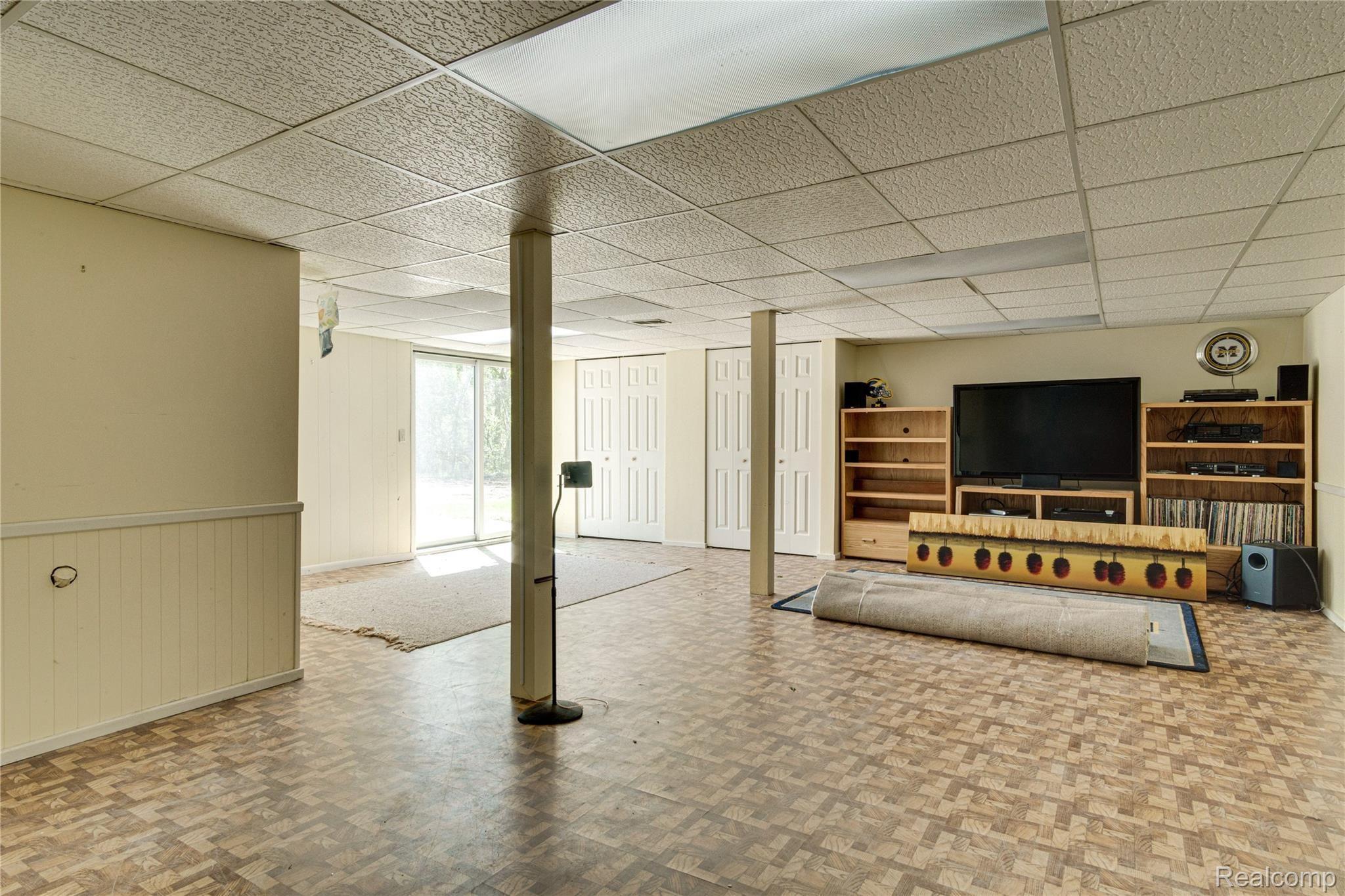 16355 Whitaker Road Linden, MI 48451 - Photo 21 of 31 Interiors (34 of 40).jpg