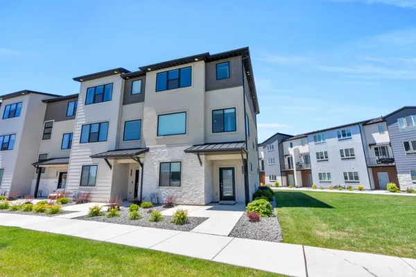 $530,000 | 526 South 900 West, American Fork, UT 84003