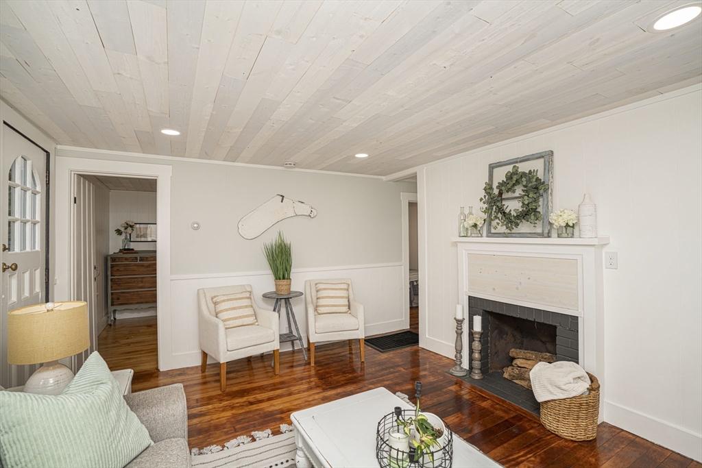 235 Sconticut Neck Road Fairhaven, MA 02719 - Photo 13 of 27 Gallery Image 13