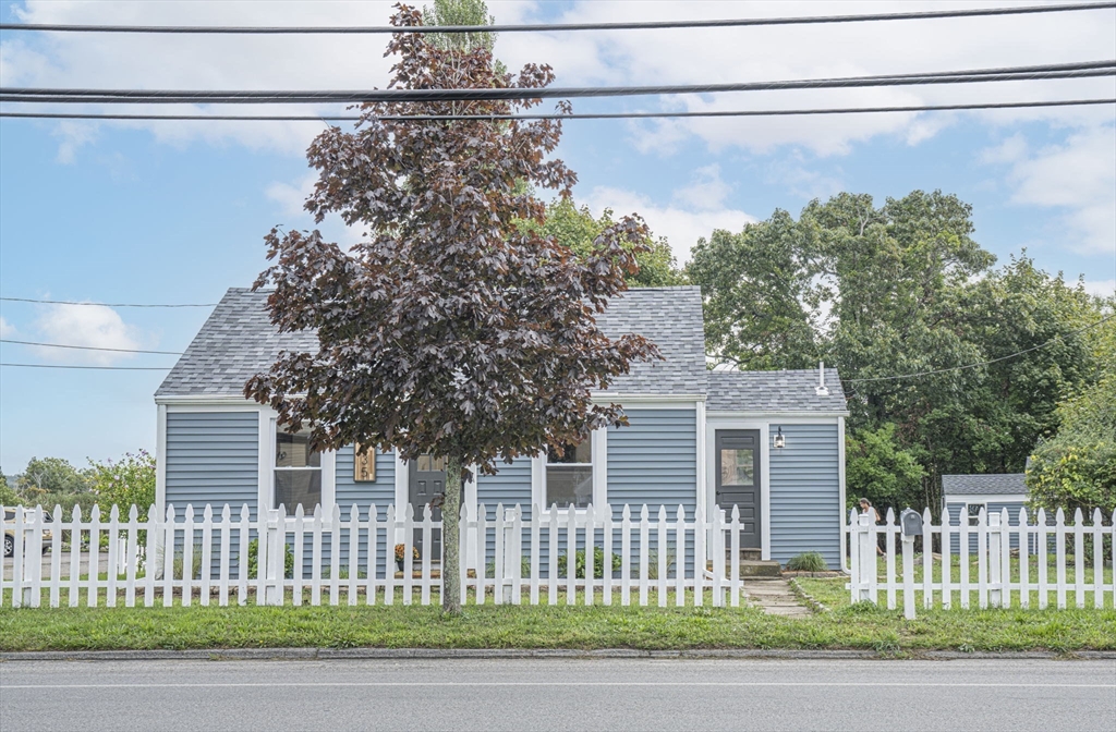 235 Sconticut Neck Road Fairhaven, MA 02719 - Photo 2 of 27 Gallery Image 2