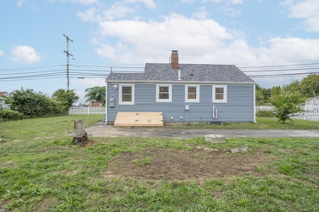 235 Sconticut Neck Road Fairhaven, MA 02719 - Photo 6 of 27 Gallery Image 6