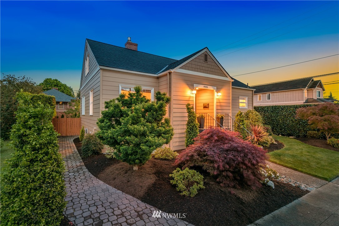 4000 Midvale Avenue North Seattle, WA 98103 - Photo 1 of 25