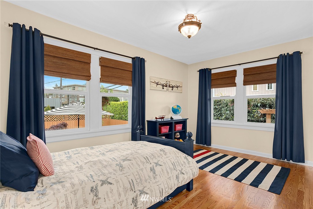 4000 Midvale Avenue North Seattle, WA 98103 - Photo 11 of 25