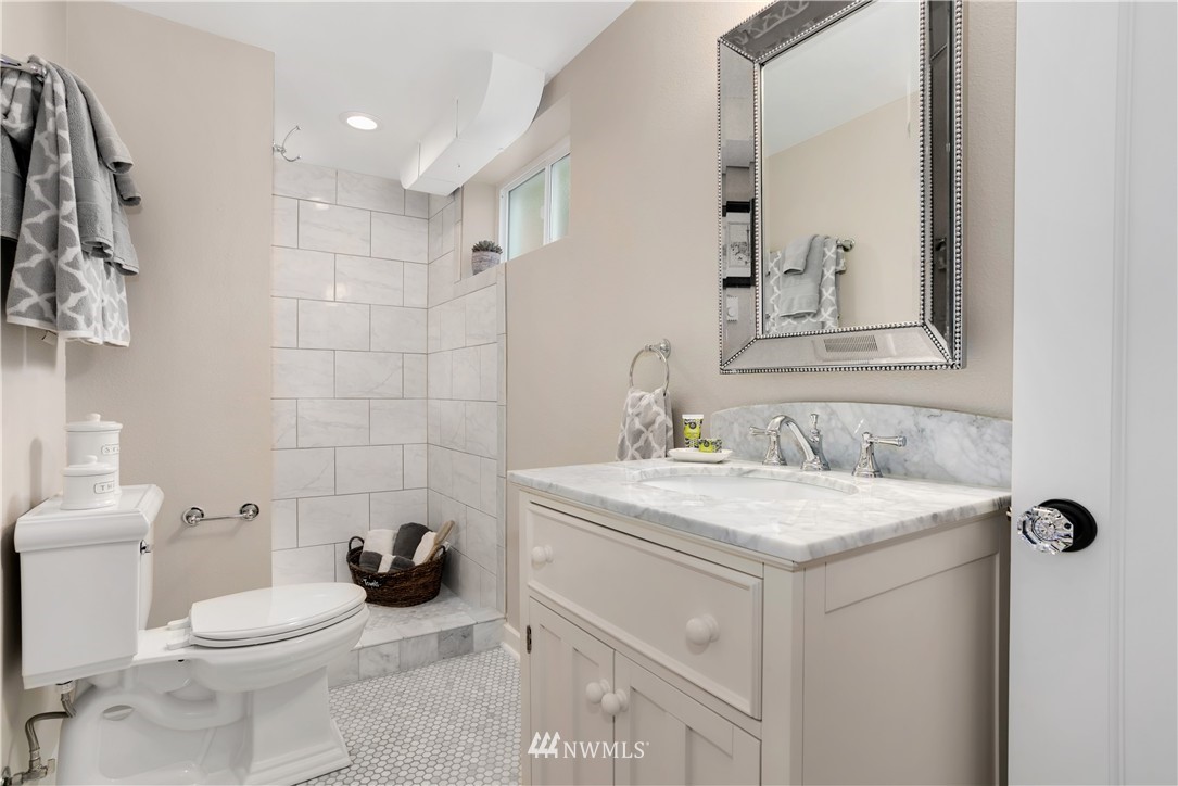 4000 Midvale Avenue North Seattle, WA 98103 - Photo 17 of 25
