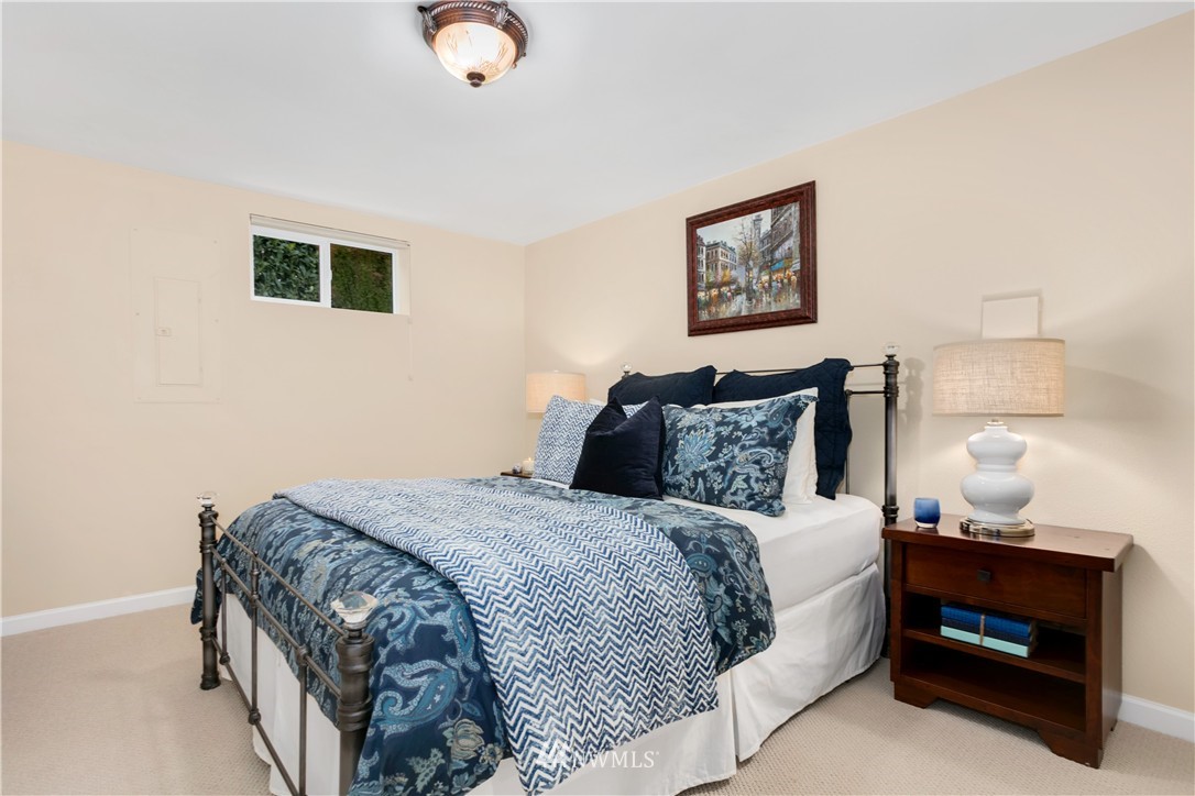 4000 Midvale Avenue North Seattle, WA 98103 - Photo 18 of 25