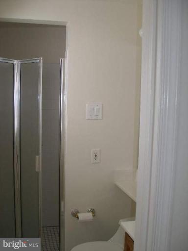 1324 Pine Tree Road McLean, VA 22101 - Photo 22 of 23