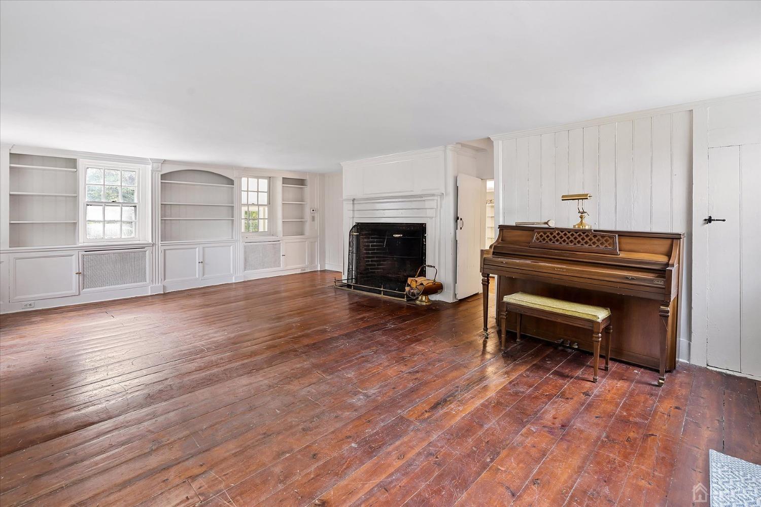 249 Heyers Mill Road Colts Neck, NJ 07722 - Photo 19 of 51 Gallery Image 19