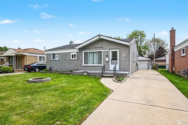$231,500 | 23515 Wohlfeil Street, Taylor, MI 48180