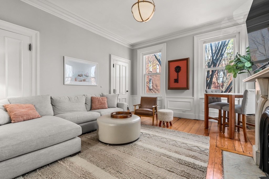 40 Chestnut Street, Unit 2 Boston, MA 02129 - Photo 5 of 26