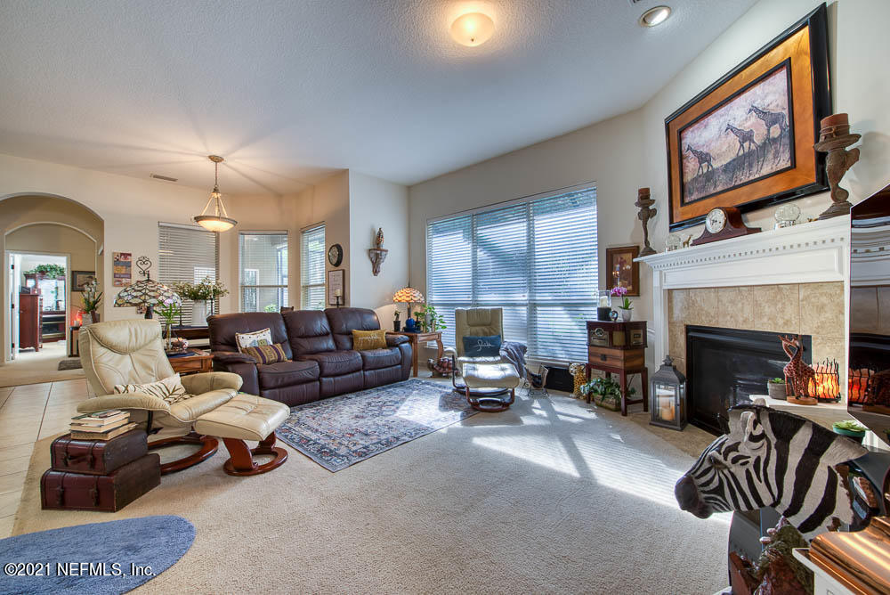 692 Reflection Cove Road Jacksonville, FL 32218 - Photo 17 of 28 Living Room - View 1