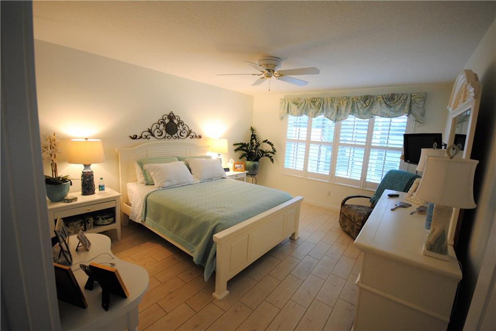 990 Southwest Balmoral Trace Stuart, FL 34997 - Photo 10 of 17 Gallery Image 10