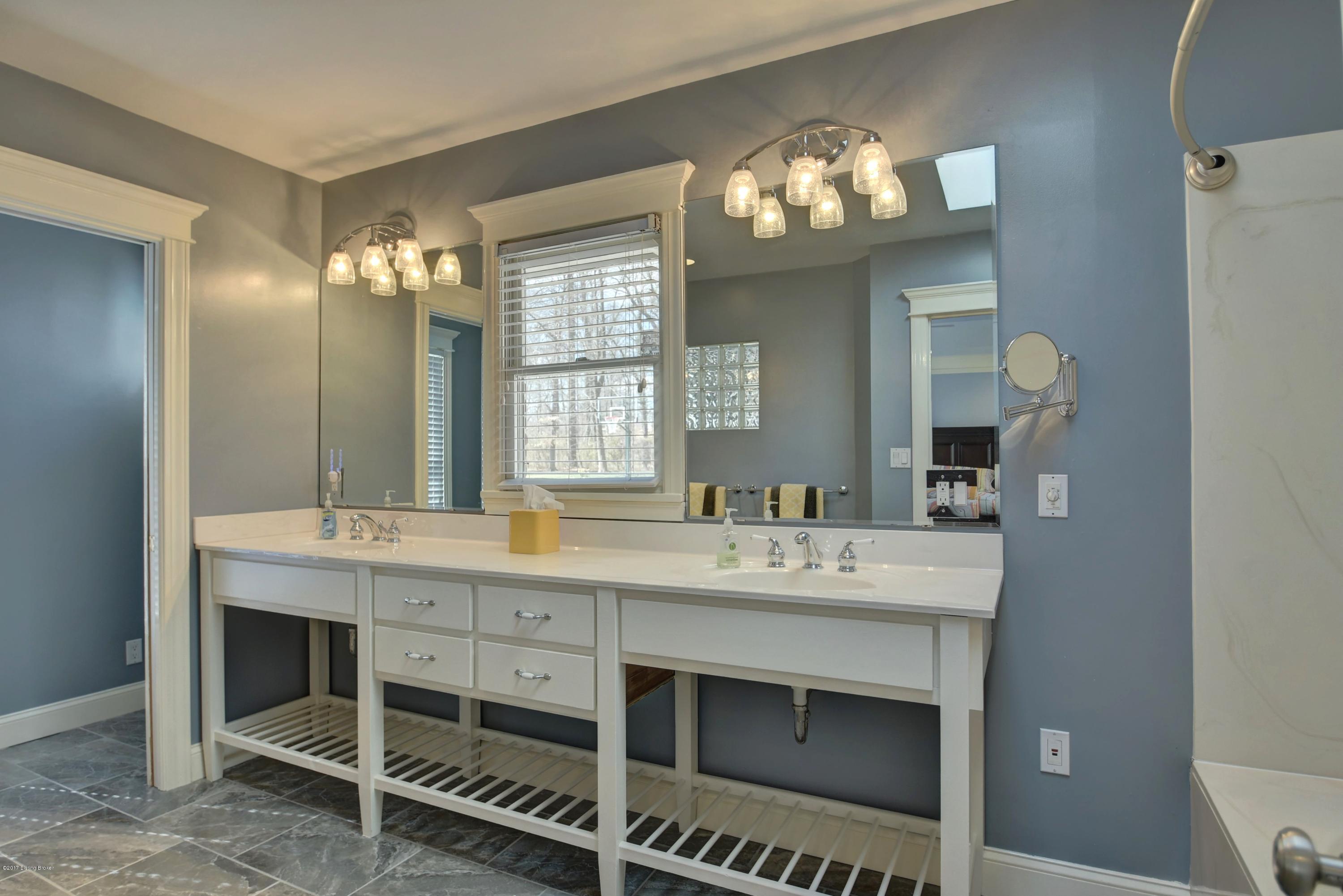 11205 Beech Road Anchorage, KY 40223 - Photo 15 of 36 022_Master Double Sinks