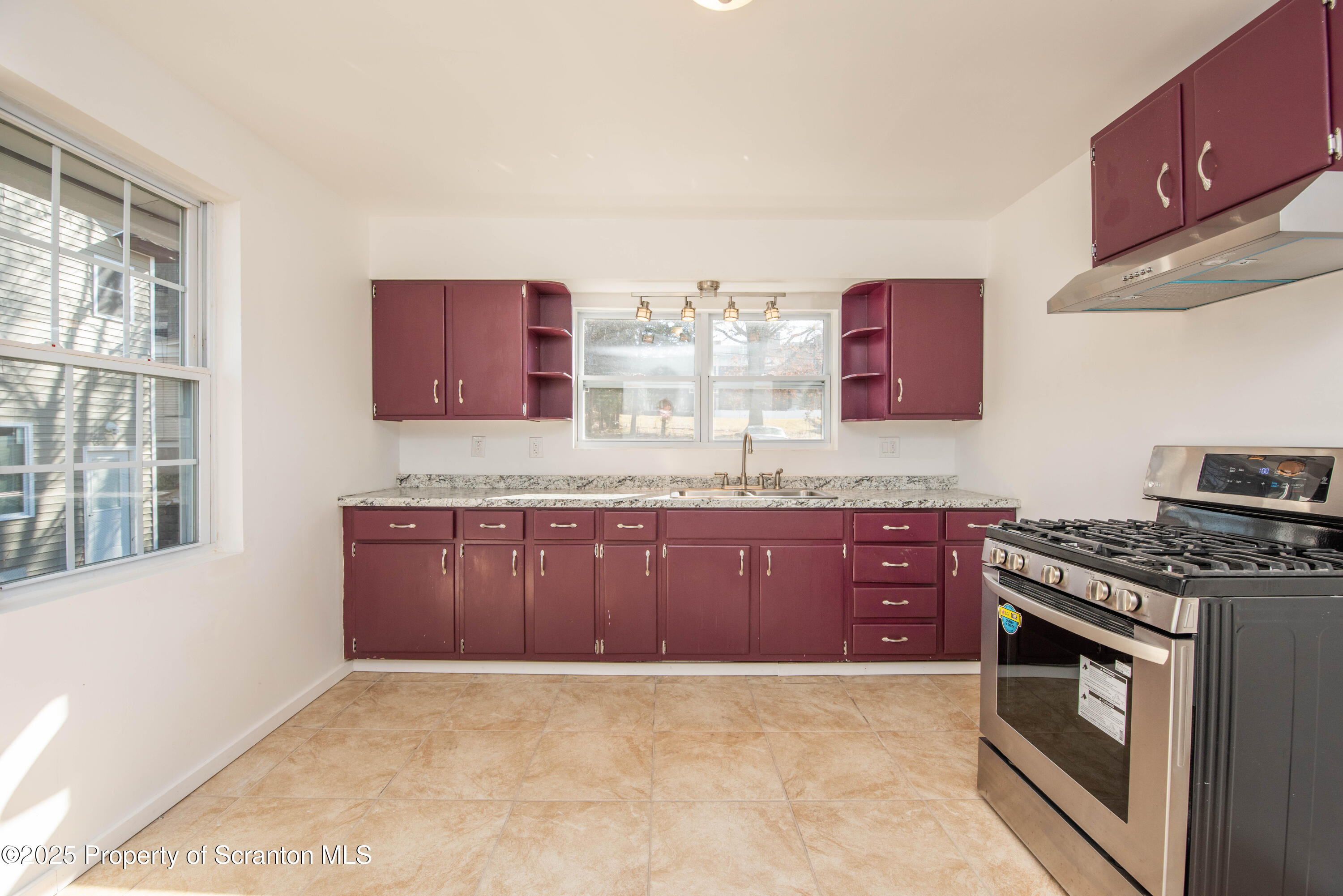 342 Harrison Avenue Scranton, PA 18510 - Photo 37 of 61 DSC_2014