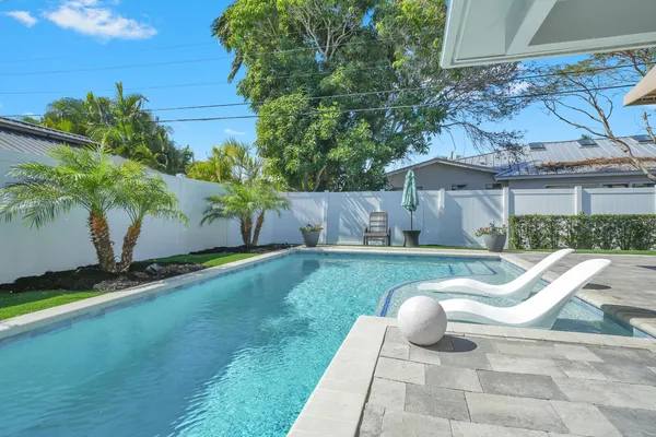 $7,500 | 875 Southeast 13th Avenue, Deerfield Beach, FL 33441