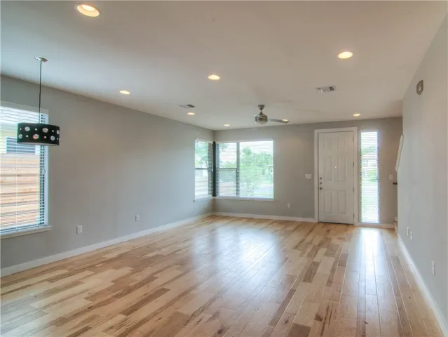 $7,900 | 4303 Red River Street, Austin, TX 78751