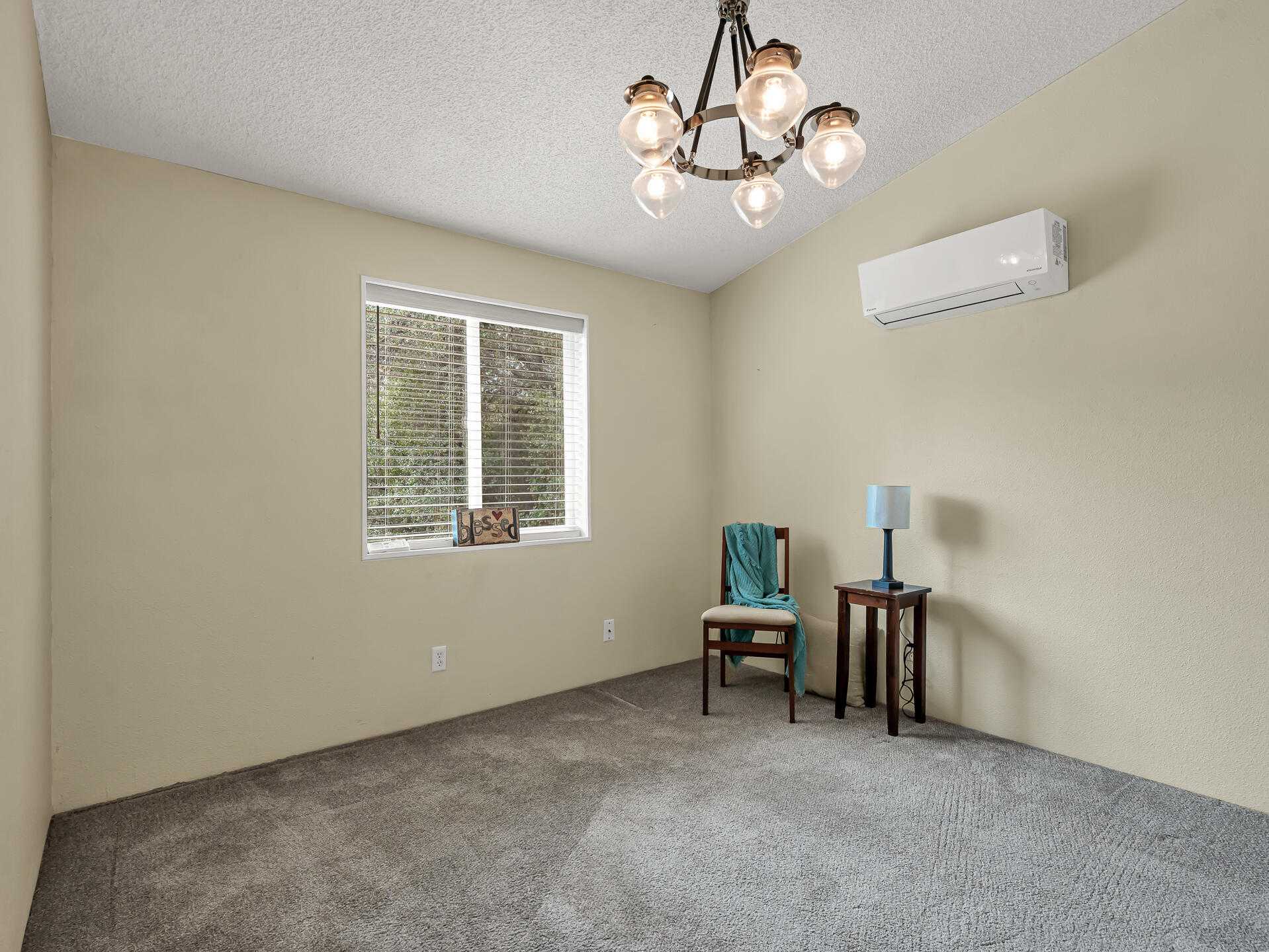 19394 Union School Road Redding, CA 96003 - Photo 18 of 40 Bedroom 2