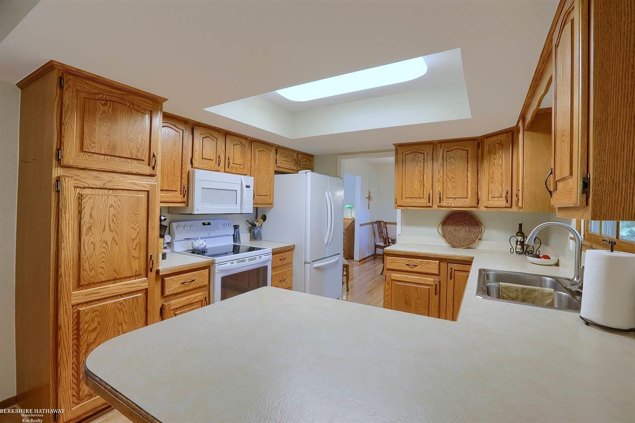 6221 Robin Hill Road Washington, MI 48094 - Photo 10 of 32 50019139-9.JPG