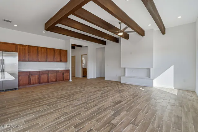 $335,000 | 450 Perla Bonita Road, Clint, TX 79836