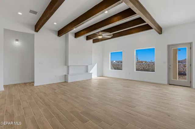 $335,000 | 450 Perla Bonita Road, Clint, TX 79836