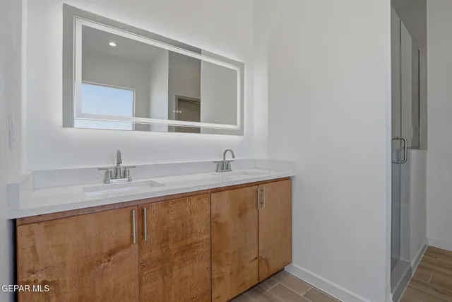 $335,000 | 450 Perla Bonita Road, Clint, TX 79836