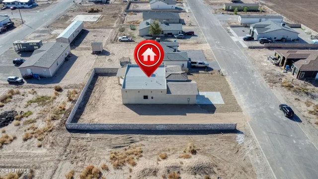 $335,000 | 450 Perla Bonita Road, Clint, TX 79836