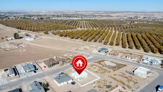 $335,000 | 450 Perla Bonita Road, Clint, TX 79836