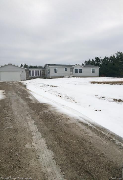 9205 Sharp Road Swartz Creek, MI 48473 - Photo 1 of 7