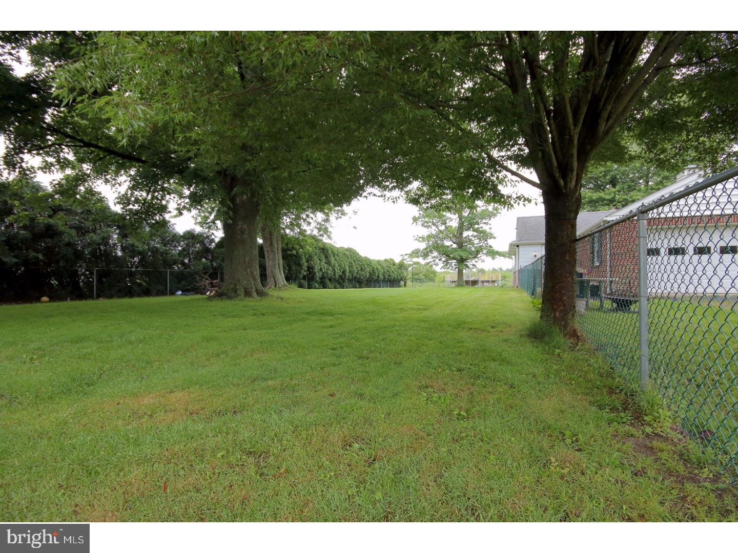 124 County House Road Sewell, NJ 08080 - Photo 6 of 23 Gallery Image 6