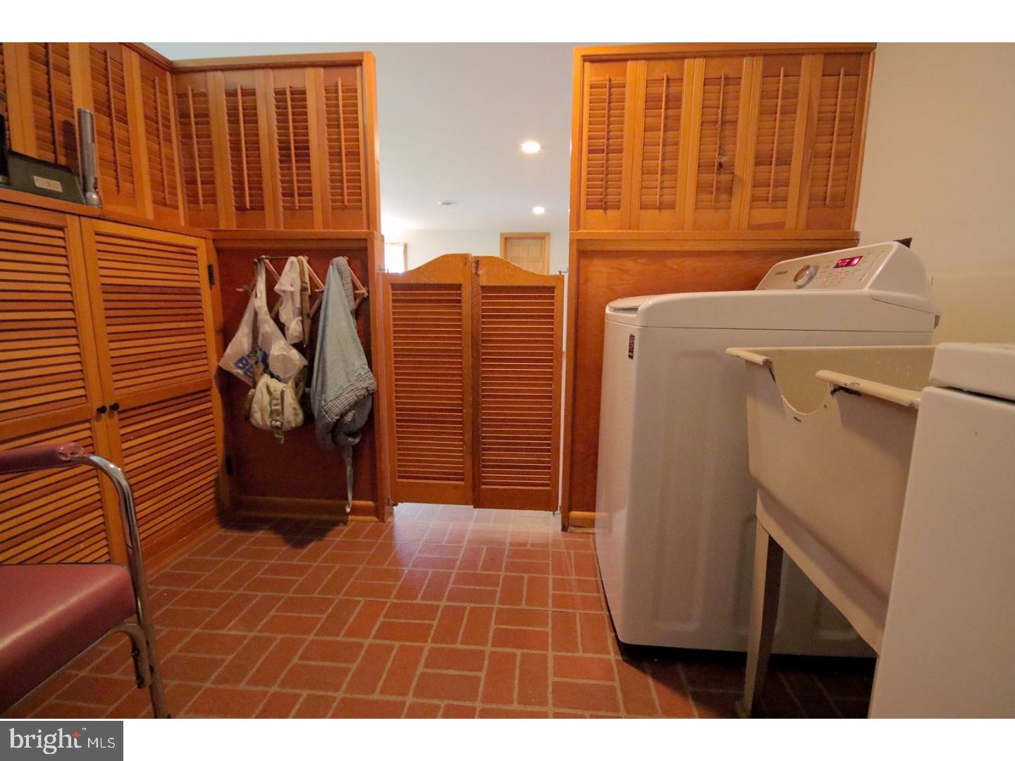 124 County House Road Sewell, NJ 08080 - Photo 10 of 23 Gallery Image 10