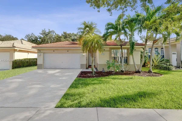 $679,000 | 14003 North Cypress Cove Circle, Davie, FL 33325