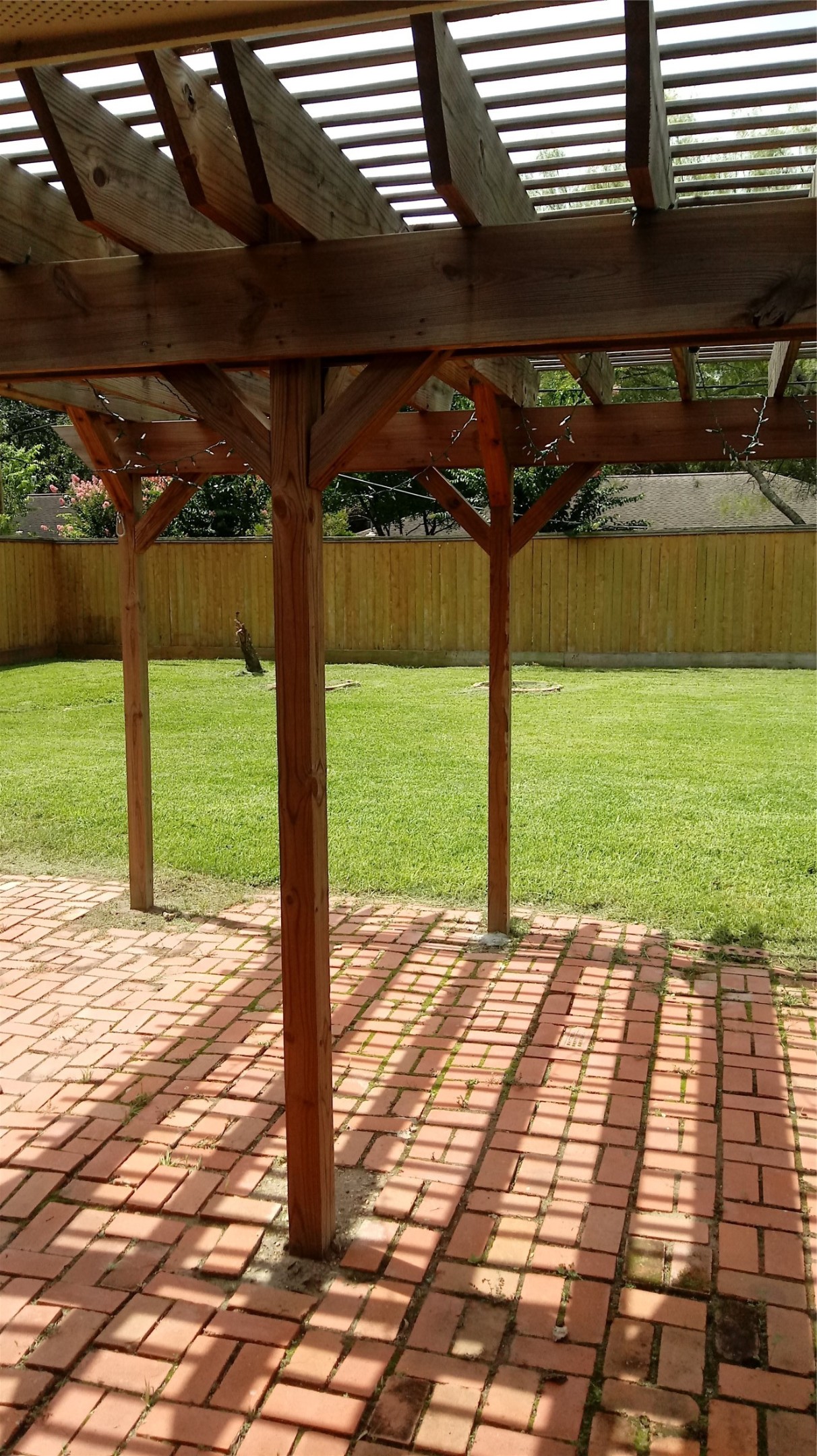 4709 Sanford Road Houston, TX 77035 - Photo 18 of 19 a view of a backyard of the house