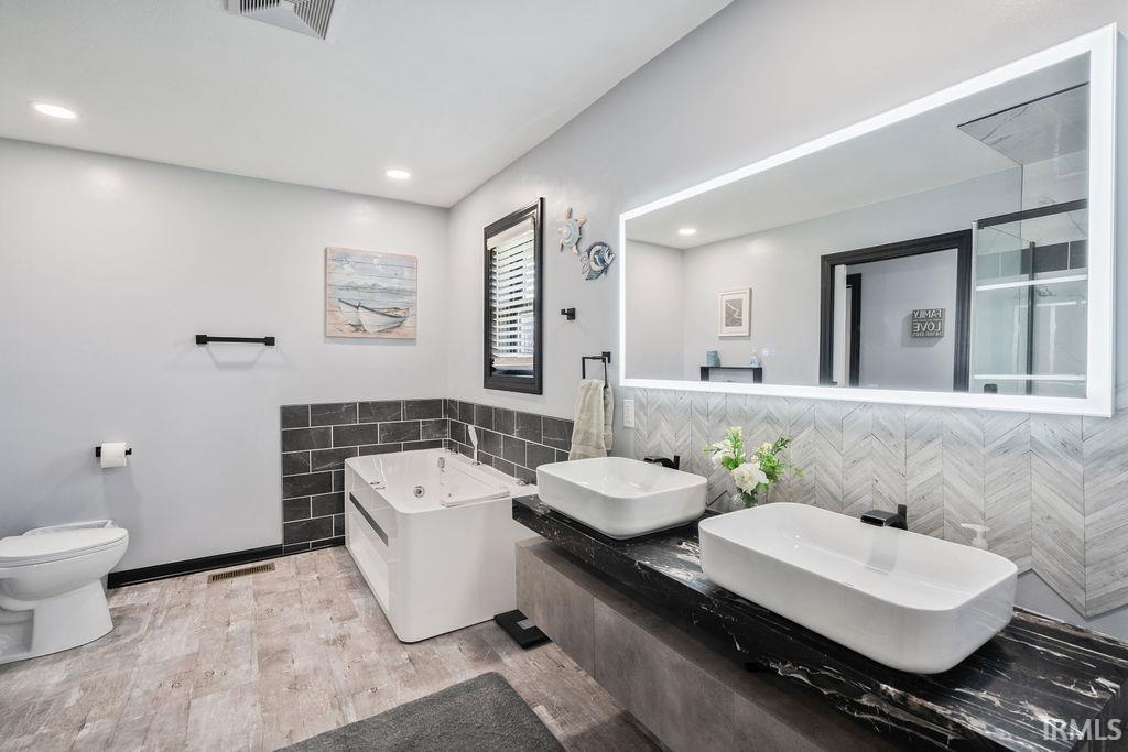 9612 South St Road Amboy, IN 46911 - Photo 13 of 28